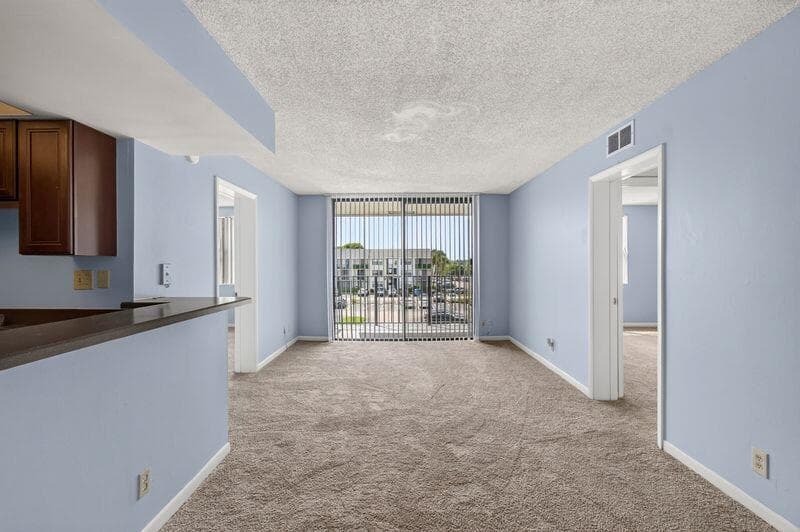 724 Executive Center Drive # 31, West Palm Beach, FL 33401 photo 4