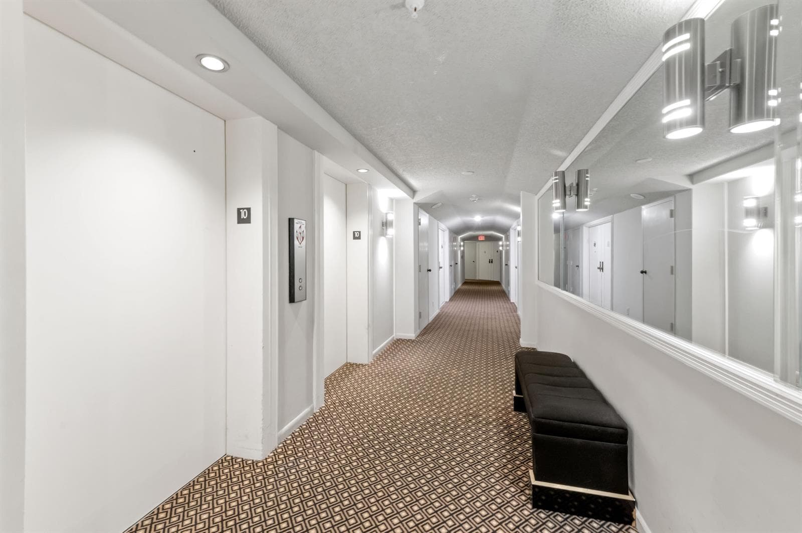 1900 Consulate Place # 1004, West Palm Beach, FL 33401 photo 2