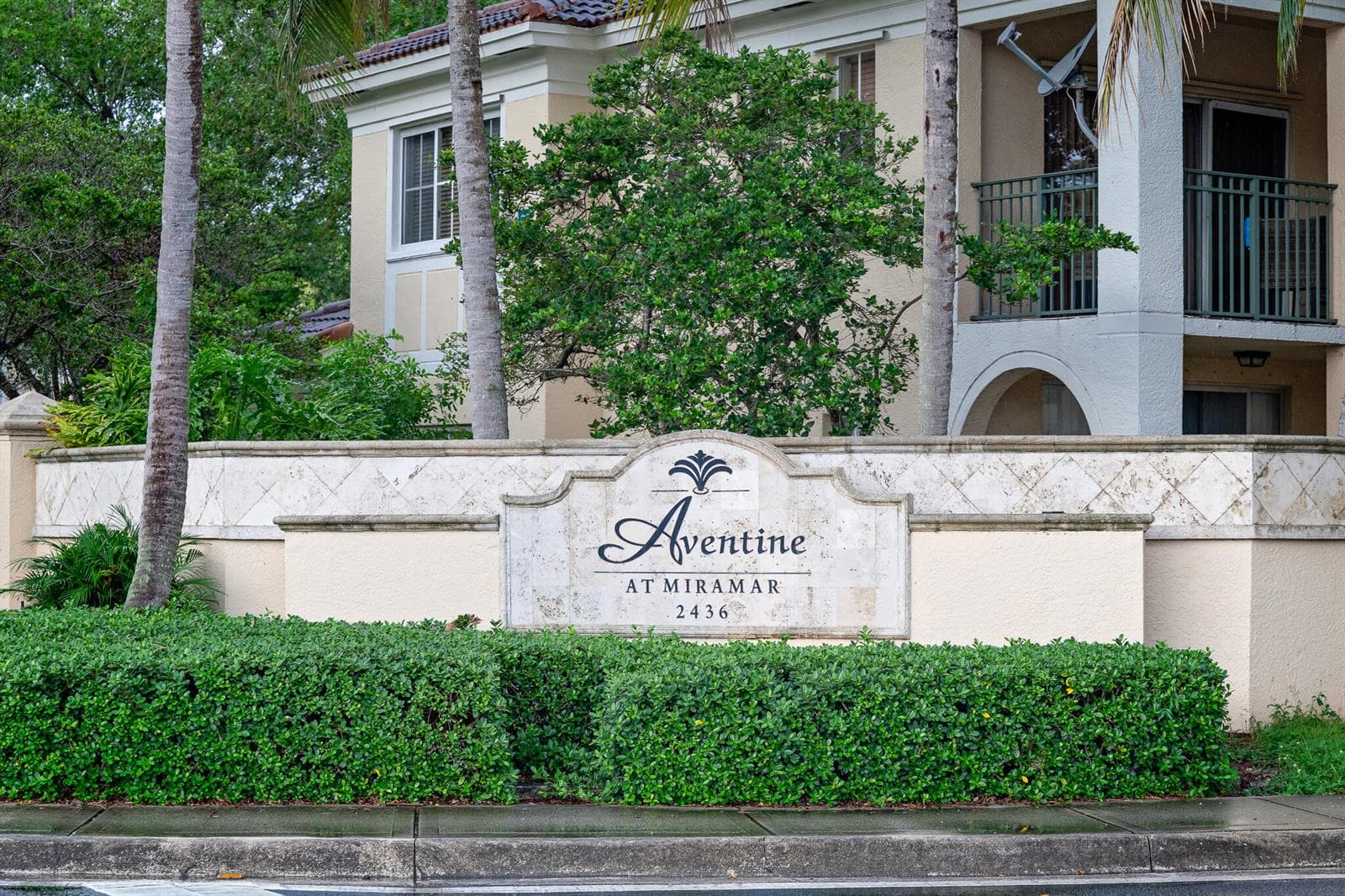 2451 E Centergate Drive # 208, Miramar, FL 33025
