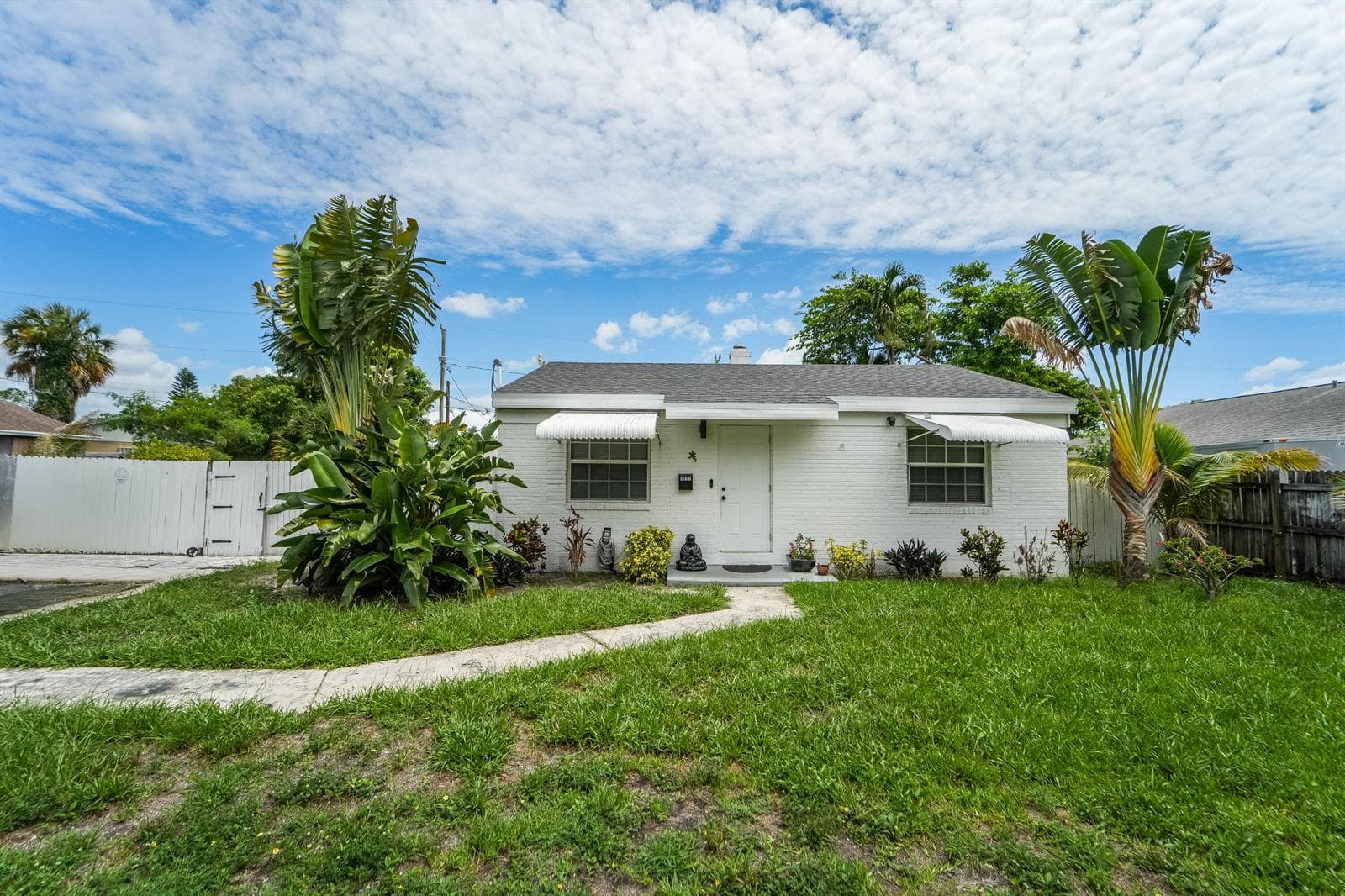 1007 Charles Street, West Palm Beach, FL 33401 photo 2