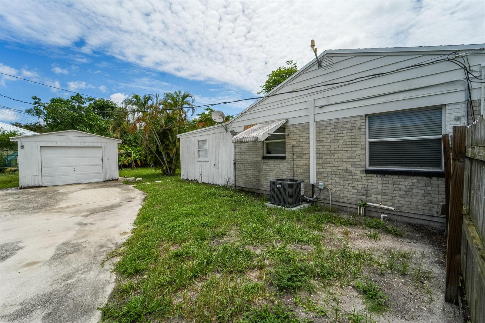 1007 Charles Street, West Palm Beach, FL 33401 photo 4