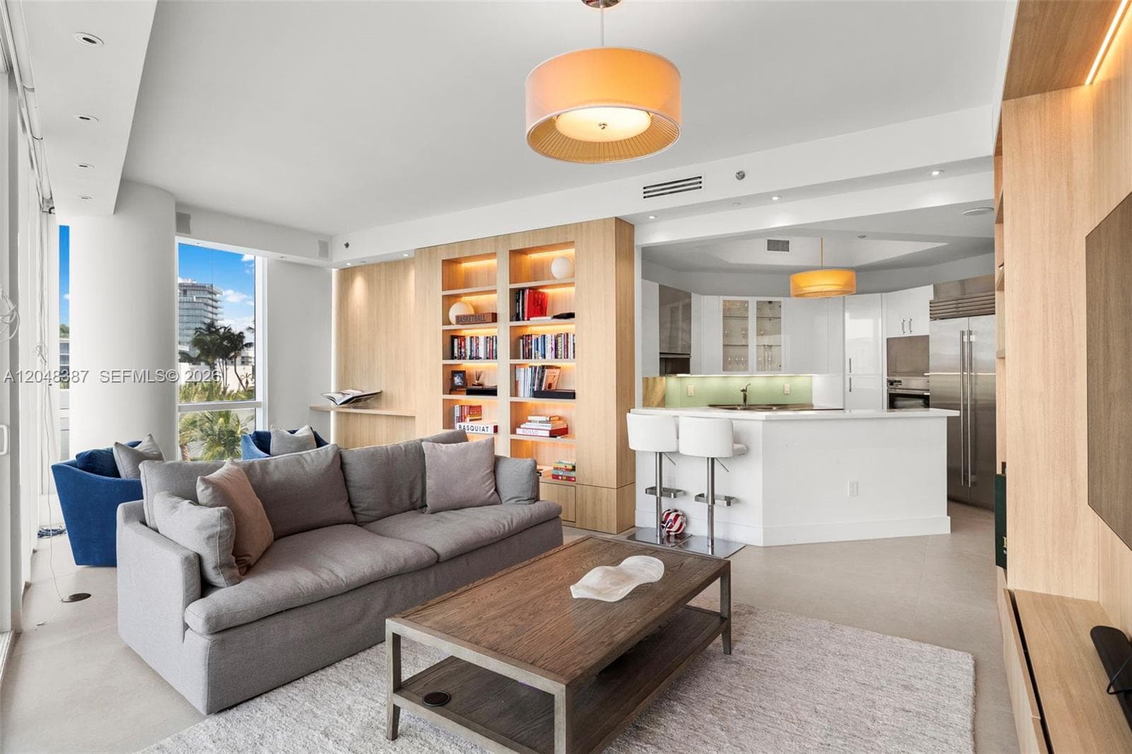100 S Pointe Dr # 501, Miami Beach, FL 33139 photo 3