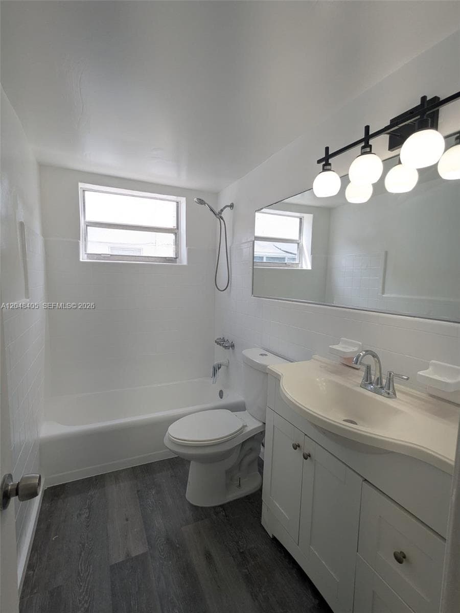 7815 Crespi Blvd # 1, Miami Beach, FL 33141 photo 3