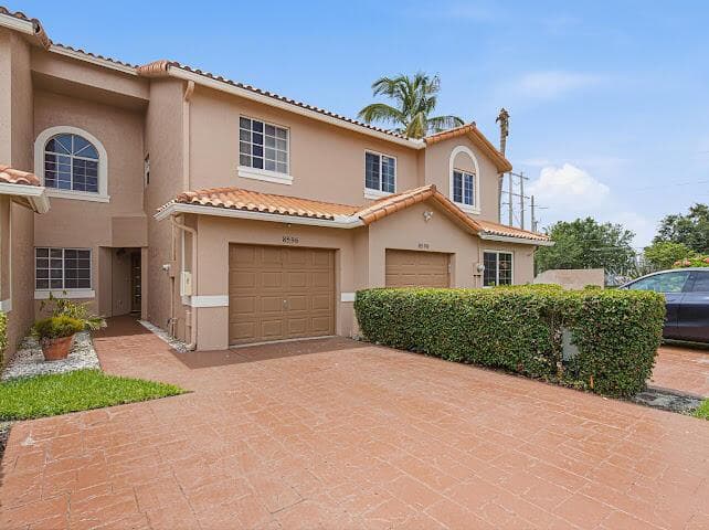 8596 Jade Drive, Tamarac, FL 33321
