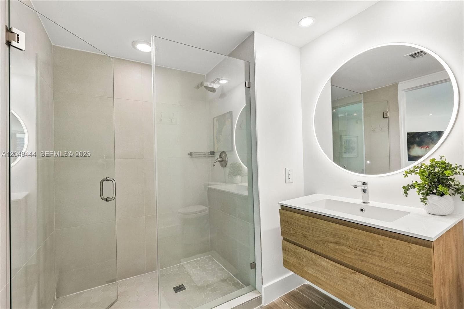 350 S Miami Ave # 1902, Miami, FL 33130 photo 5