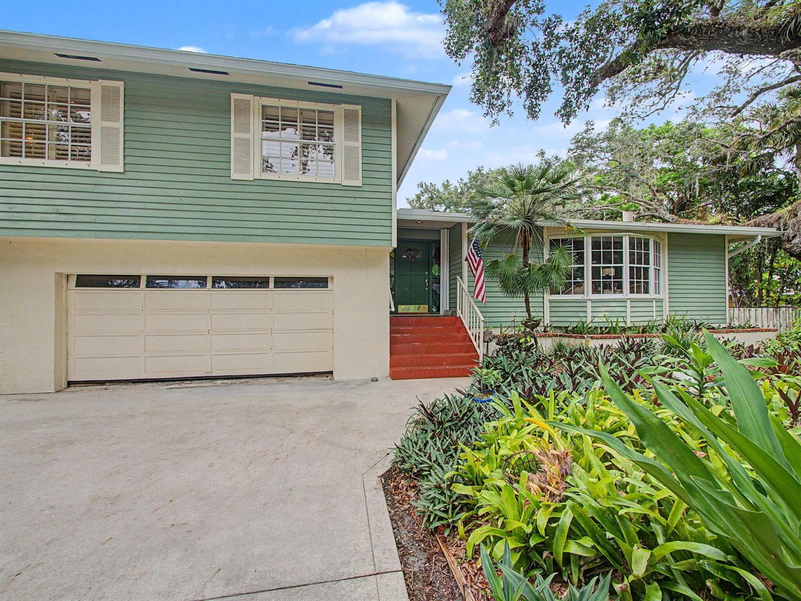 14 Emarita Way, Sewalls Point, FL 34996 photo 3