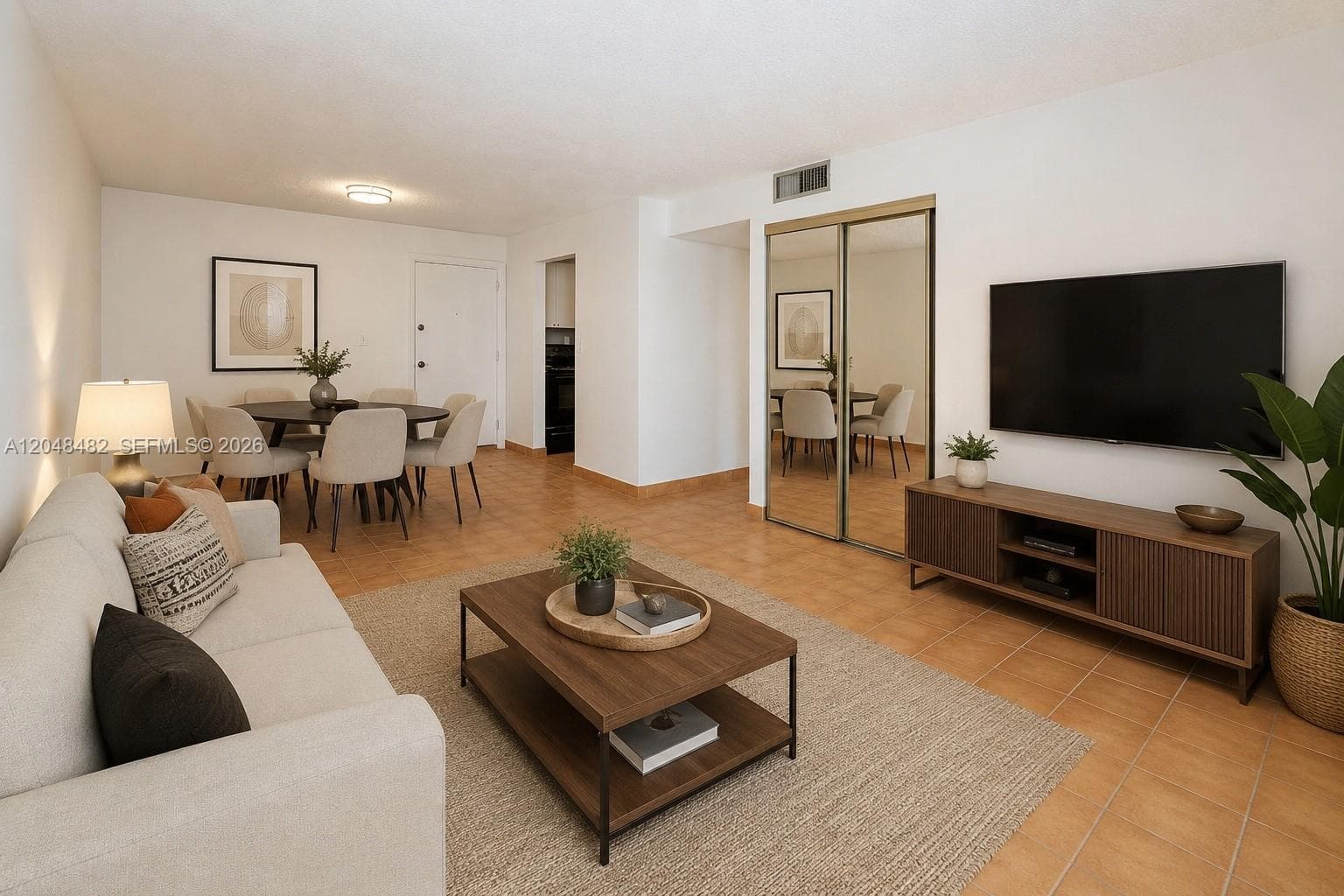 1337 NW 1st St # 12, Miami, FL 33125 photo 2