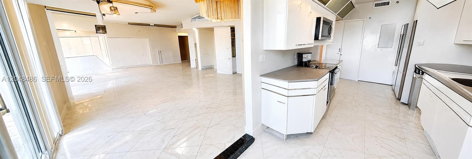 20191 E Country Club Dr # 2601, Aventura, FL 33180 photo 5