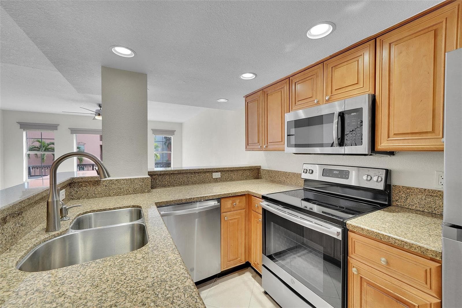 650 Tennis Club Drive # 305, Fort Lauderdale, FL 33311 photo 2