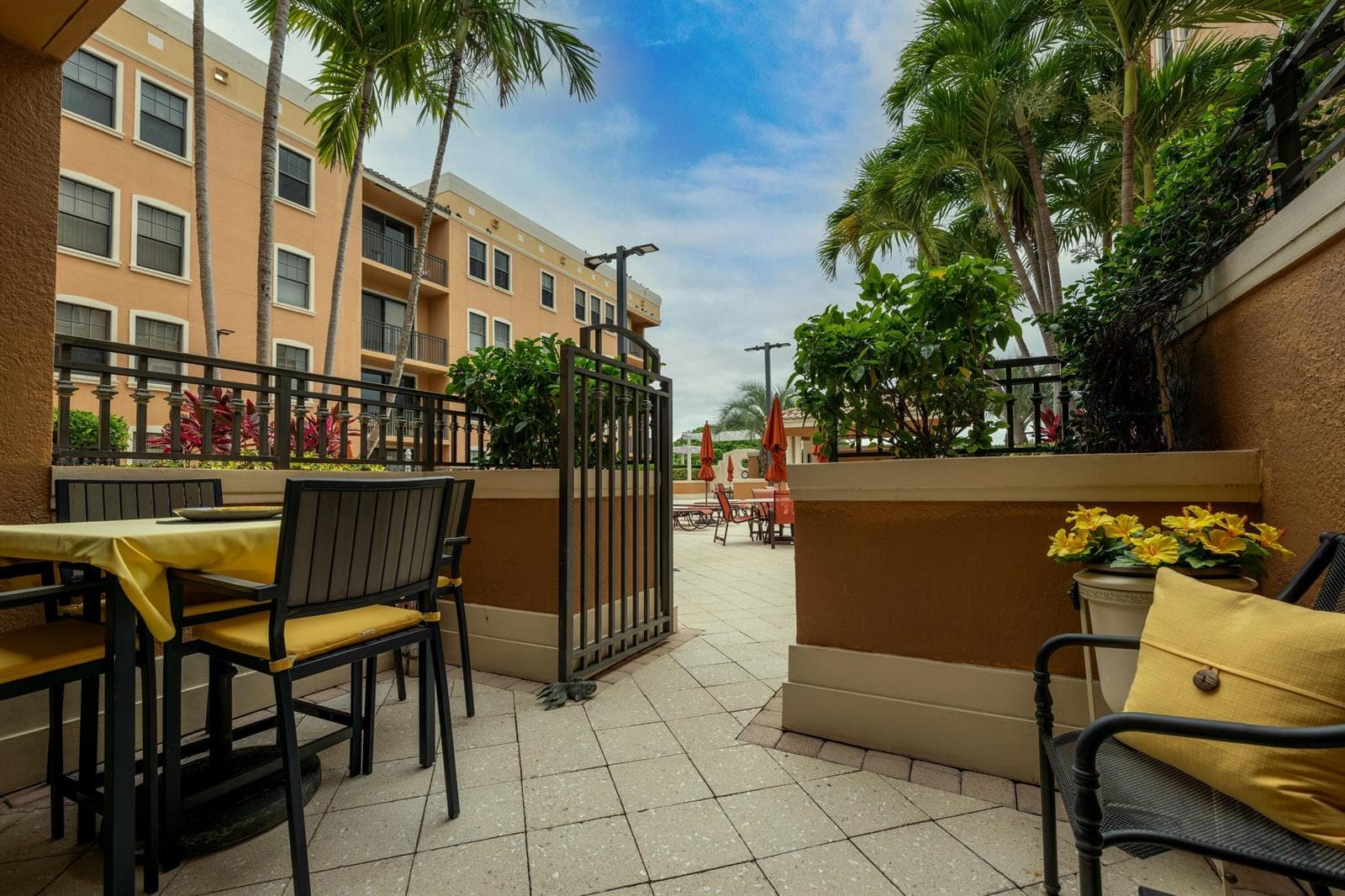 511 Lucerne Avenue # 312, FL 33460 photo 3