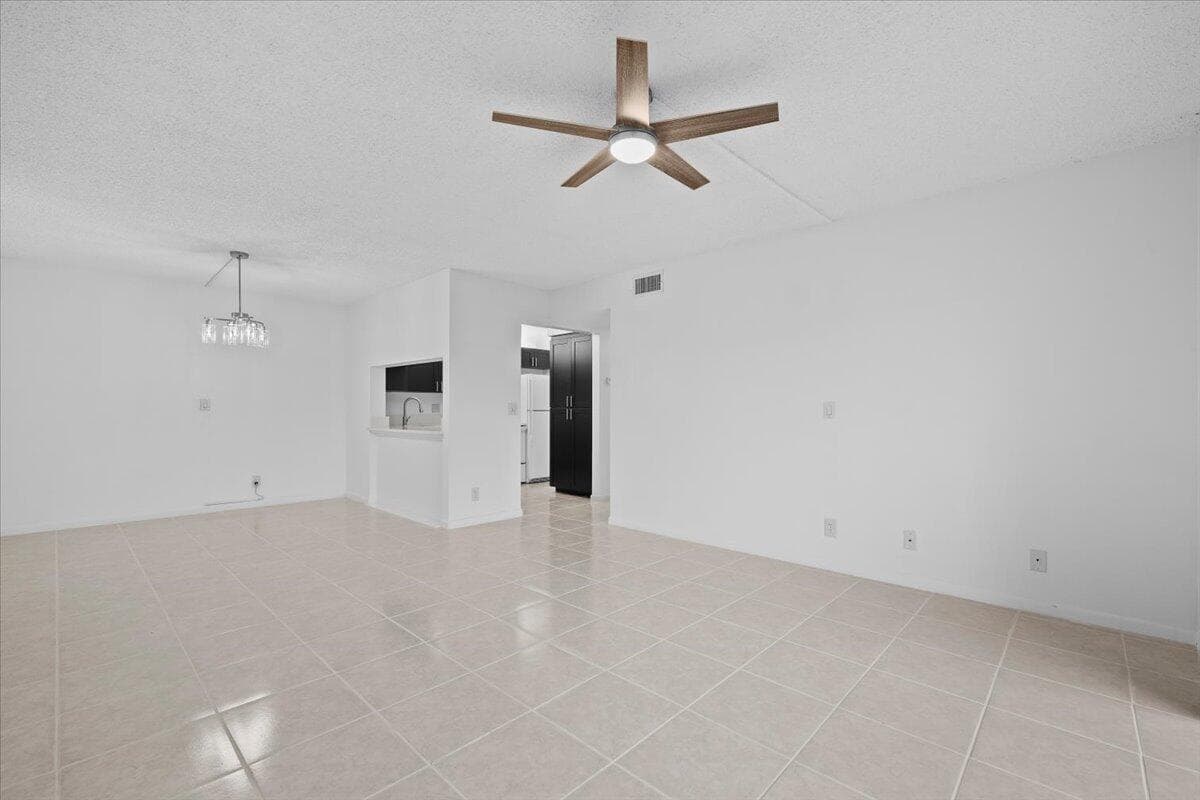 708 Sunny Pine Way # B1, FL 33415 photo 5