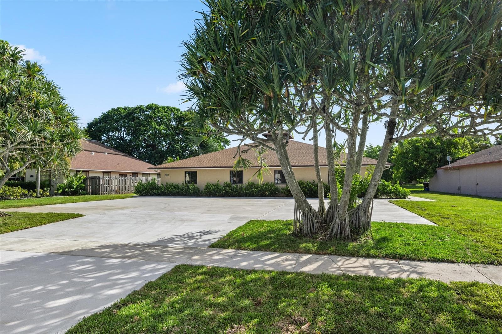 1262 The 12th Fairway, Wellington, FL 33414 photo 2