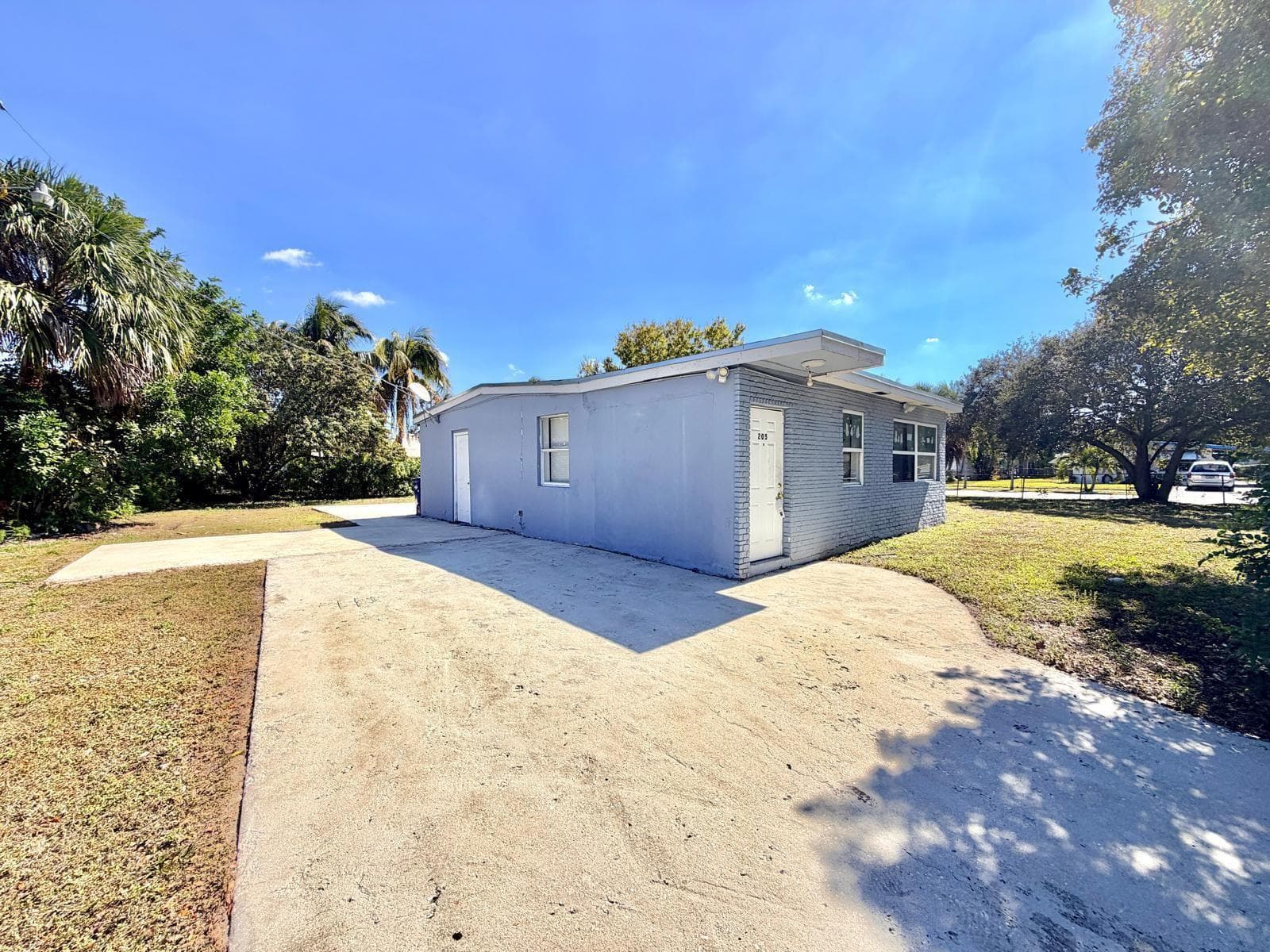 205 NW 33rd Avenue, Lauderhill, FL 33311