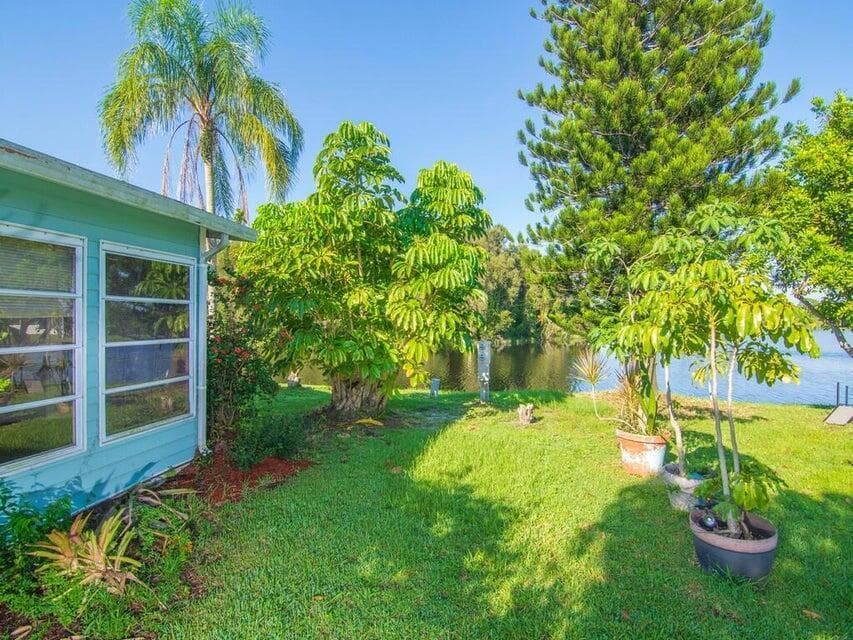 6910 SE Morningside Drive, Stuart, FL 34997 photo 4