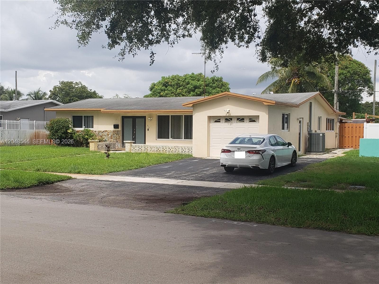 510 SW 70th Ave, Pembroke Pines, FL 33023 photo 5