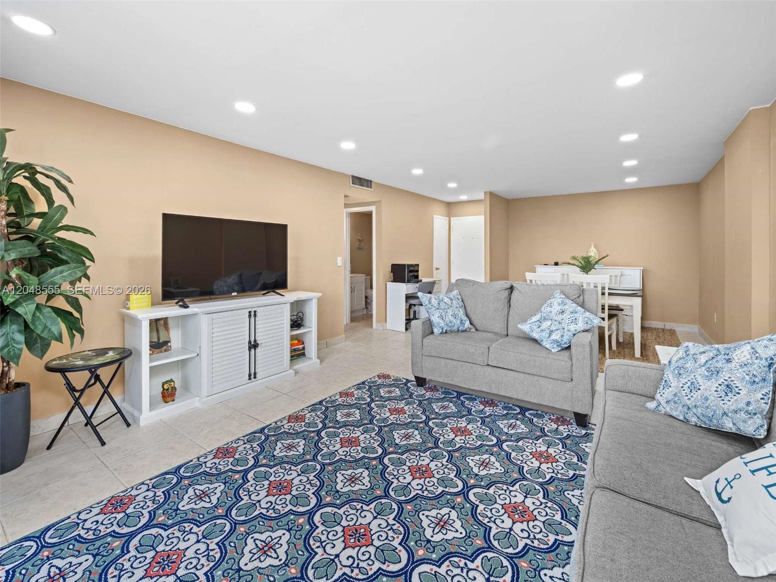 322 SE Buchanan St # 703, Hollywood, FL 33019 photo 5