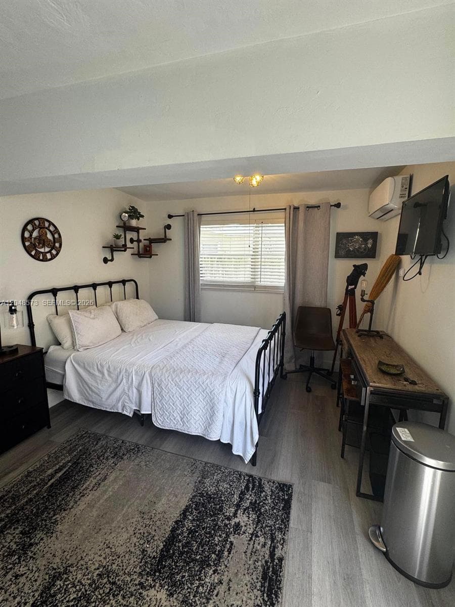 2032 NE 26th St # 3, Wilton Manors, FL 33305 photo 3
