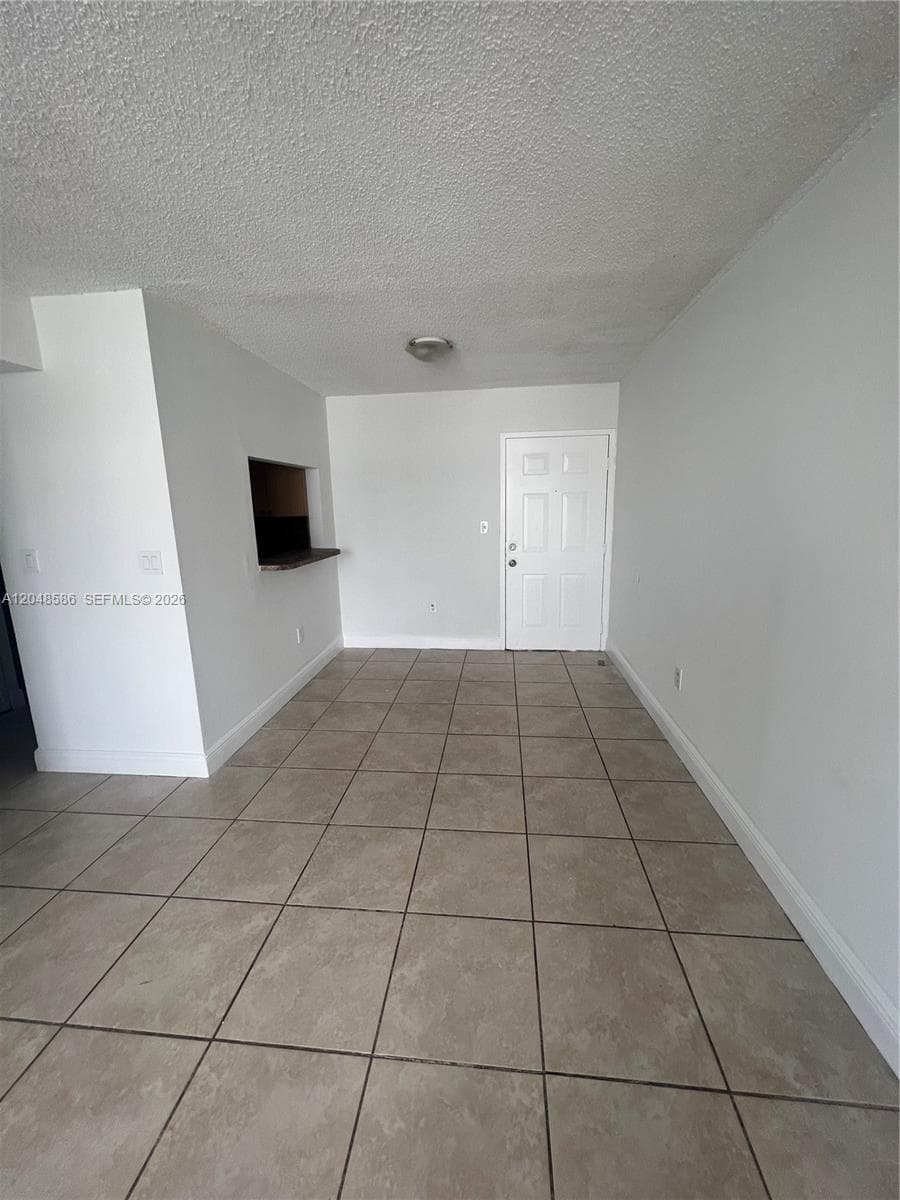 8145 NW 7th St # 405, Miami, FL 33126 photo 2