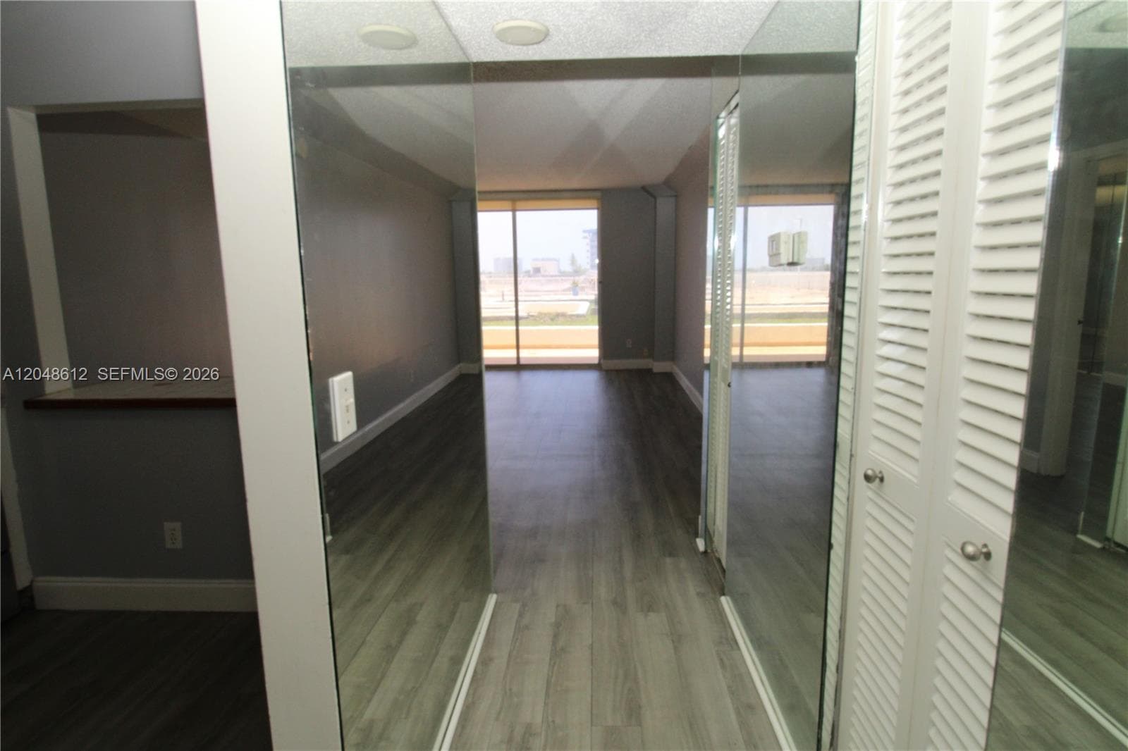 13499 Biscayne Blvd # 412, North Miami, FL 33181 photo 3