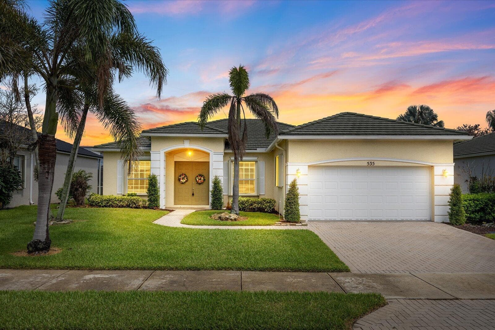 535 SW Lake Manatee Way, Port St. Lucie, FL 34986