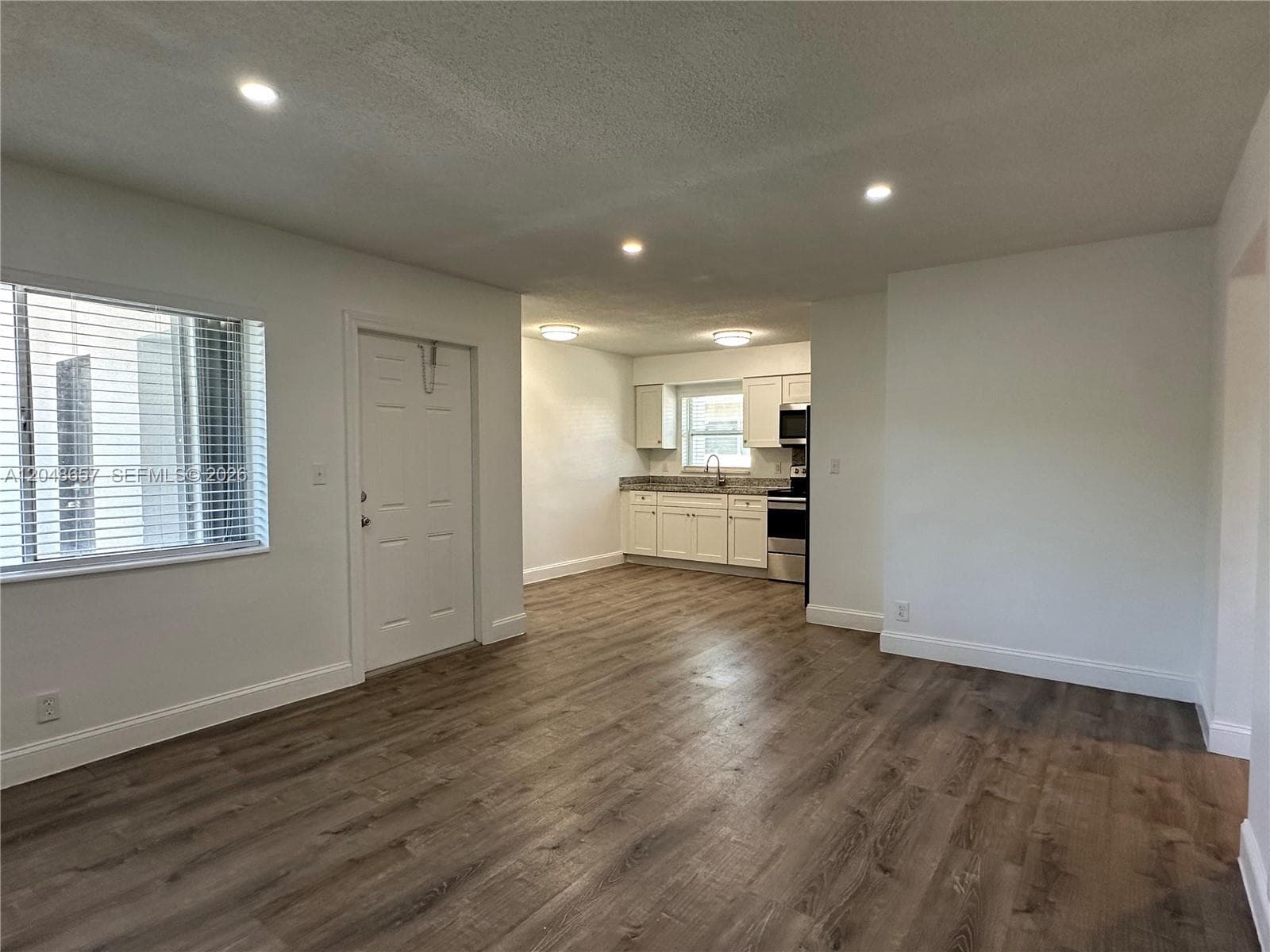 2401 NW 9th Ave # 3, Wilton Manors, FL 33311