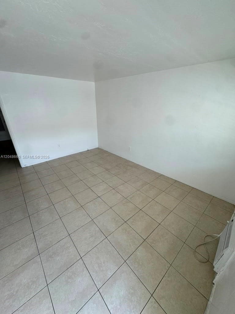 16001 NE 18th Pl # 3, North Miami Beach, FL 33162 photo 5