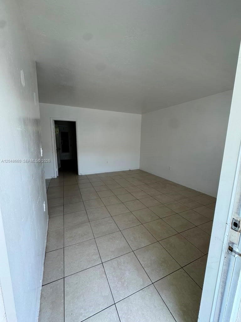 16001 NE 18th Pl # 3, North Miami Beach, FL 33162 photo 4