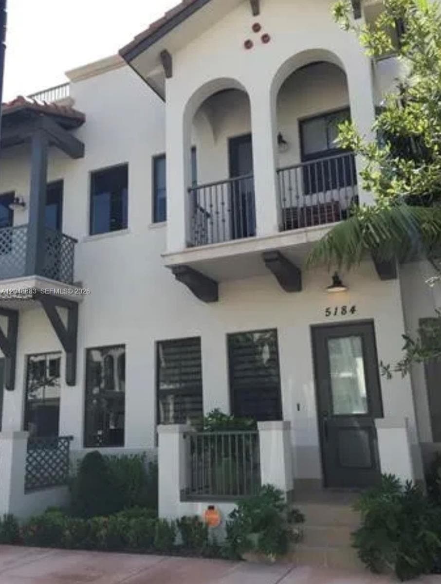 5184 NW 84th Ave, Doral, FL 33166