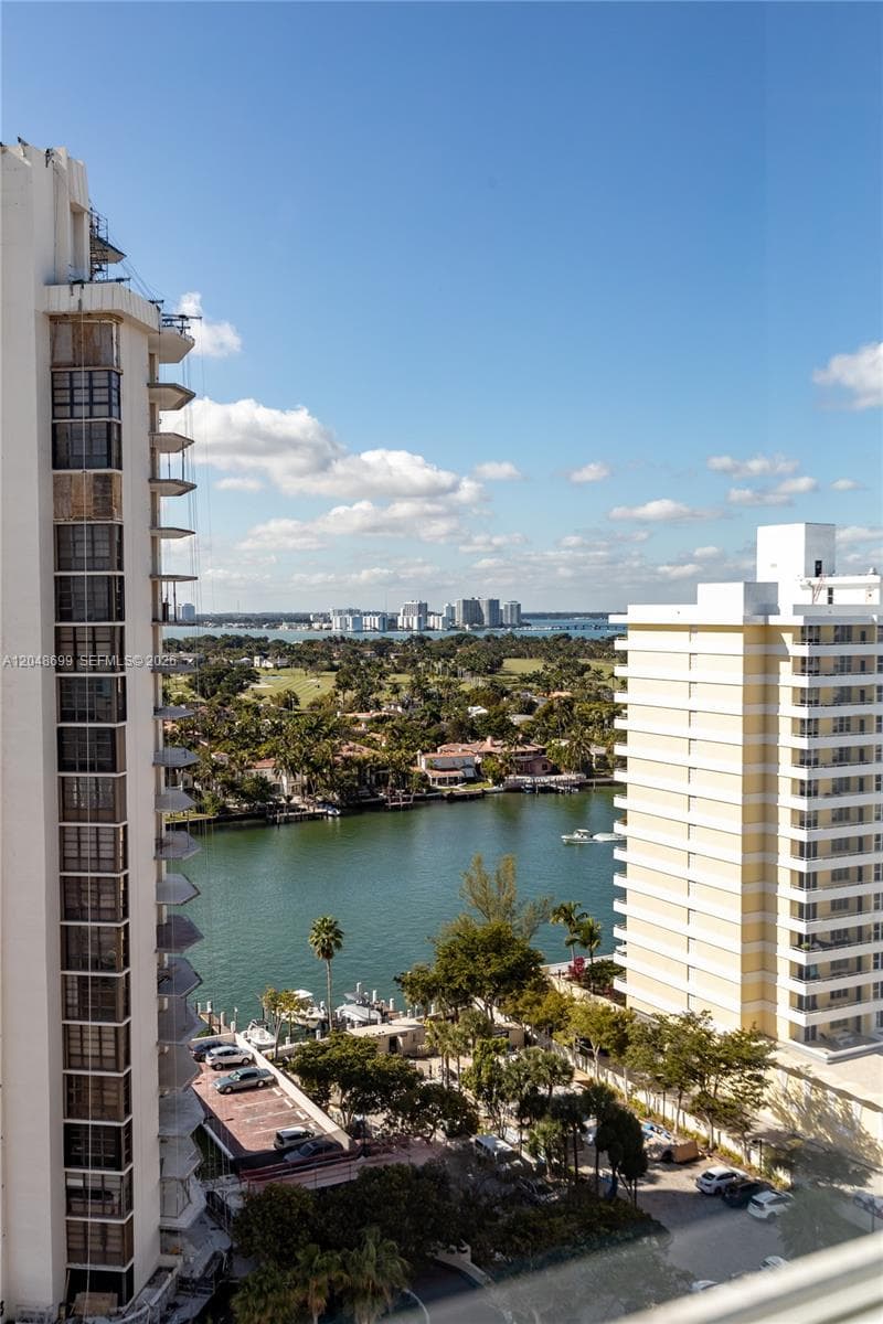 5445 Collins Ave # 1108, Miami Beach, FL 33140 photo 2