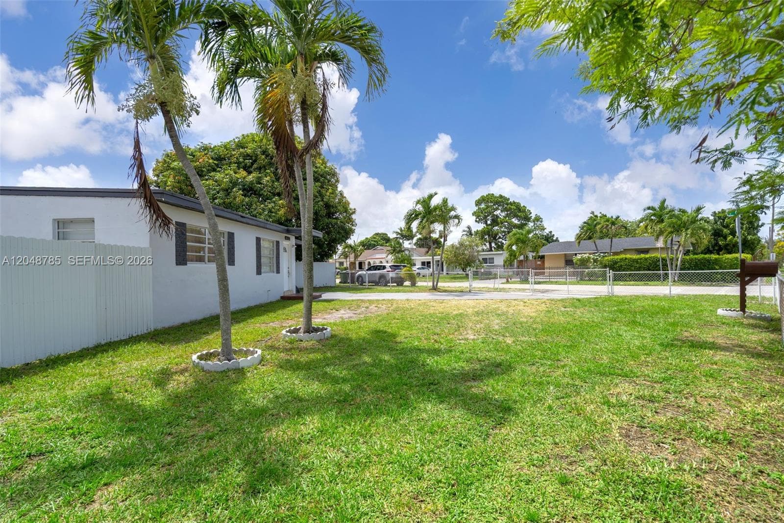 6084 E 7th Ave, Hialeah, FL 33013 photo 2