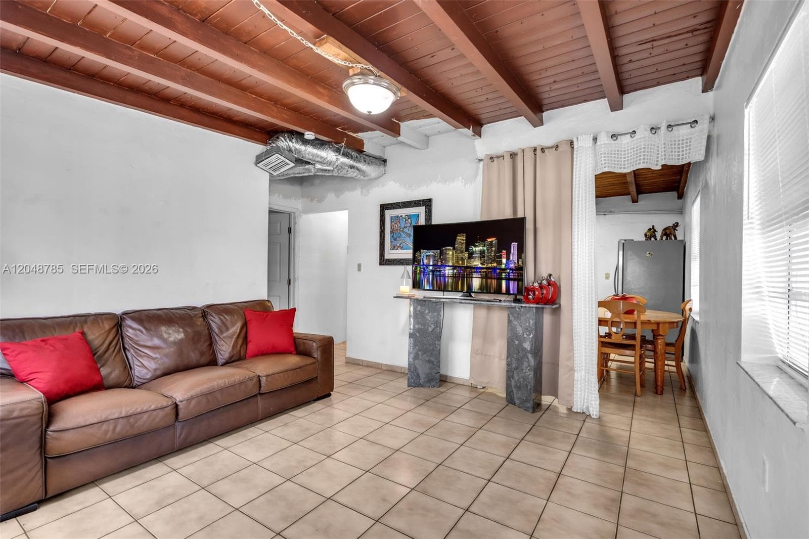 6084 E 7th Ave, Hialeah, FL 33013 photo 4