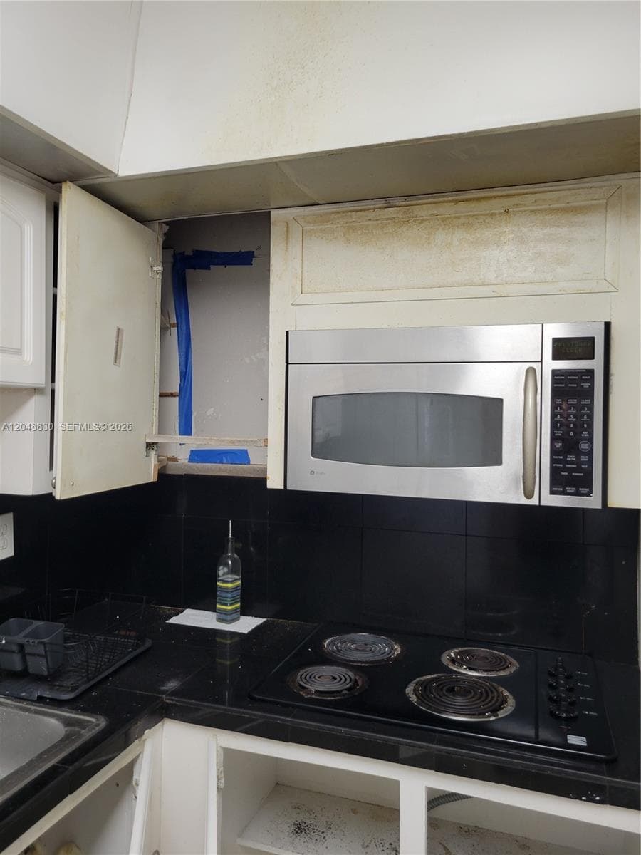 19390 Collins Ave # 220, Sunny Isles Beach, FL 33160 photo 5