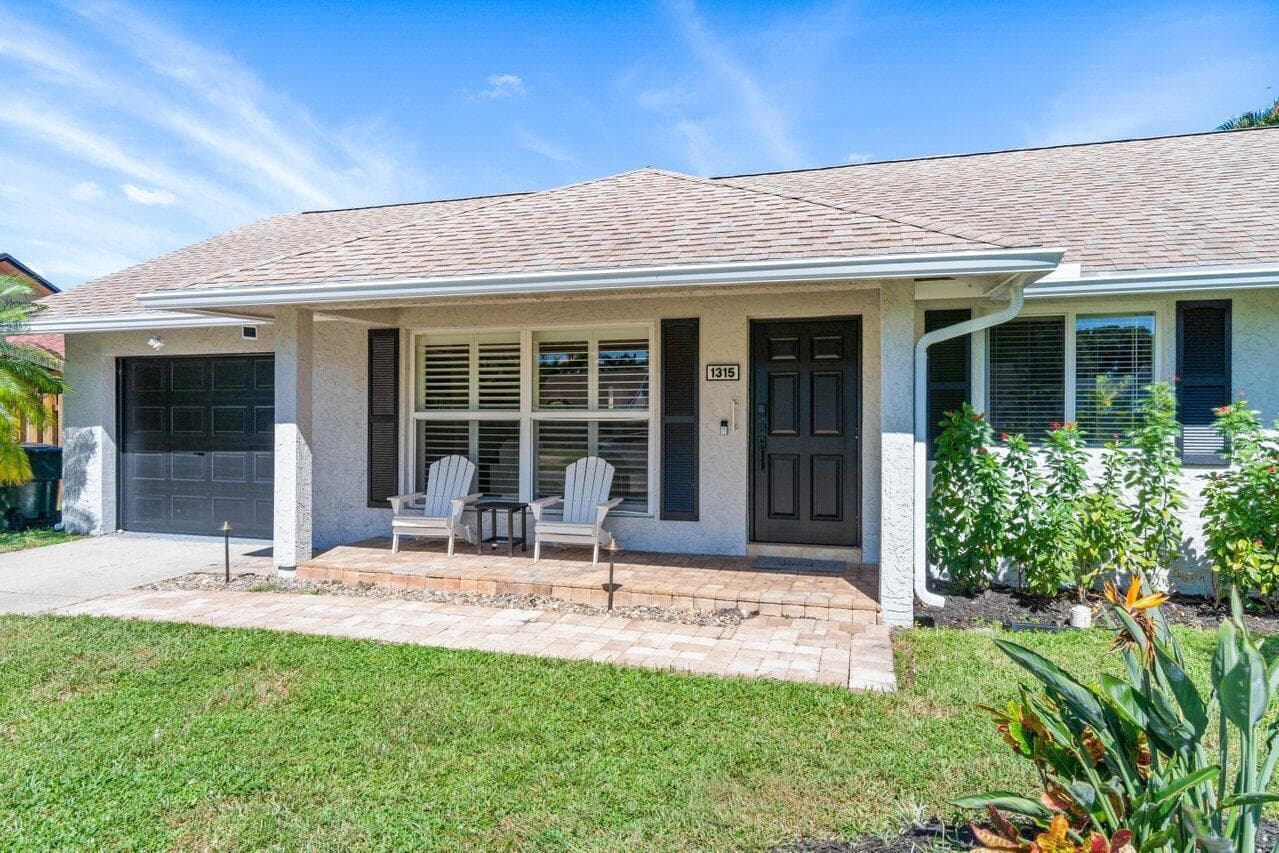 1315 Fulmar Drive, Delray Beach, FL 33444