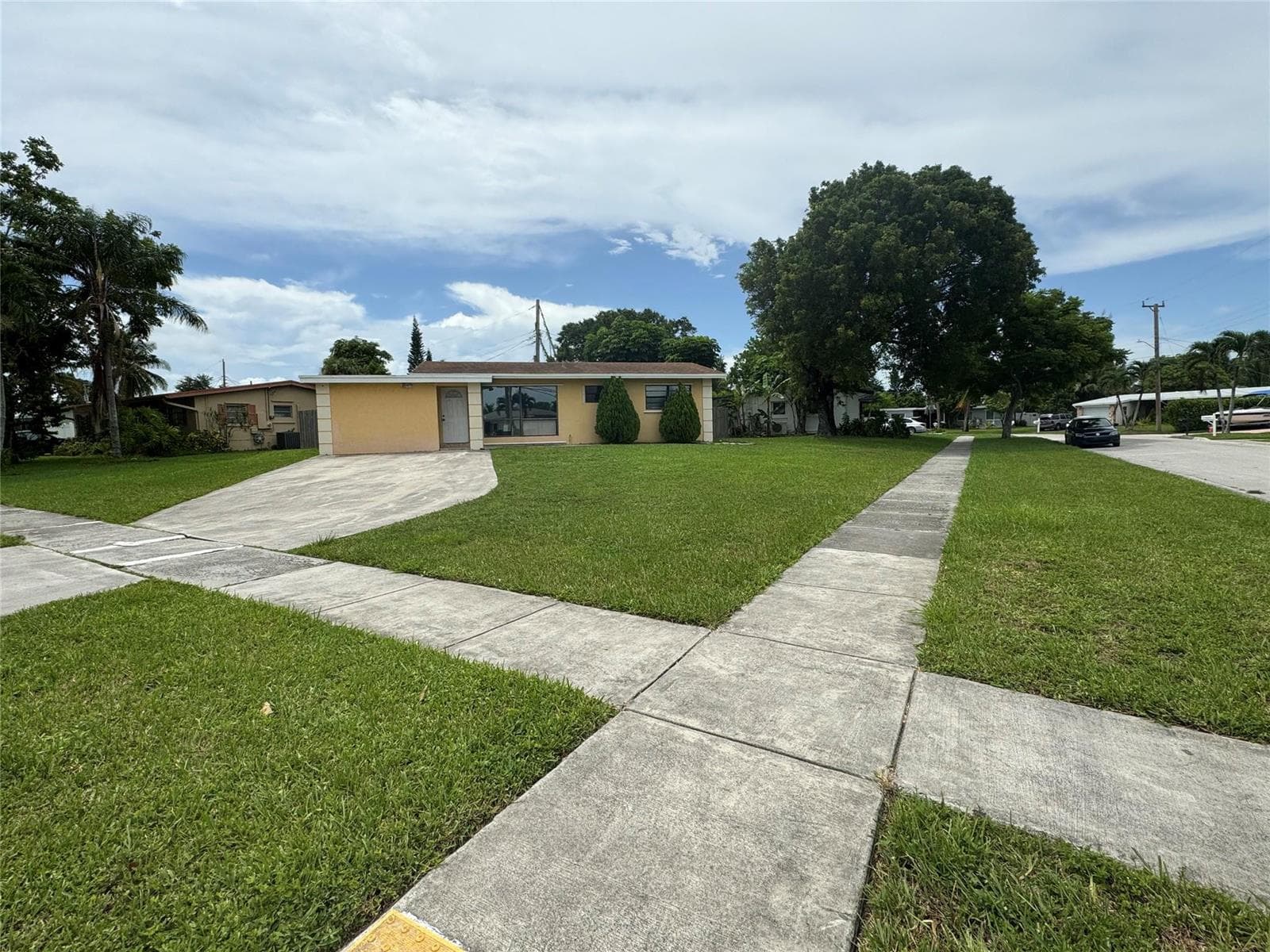 6101 NW 18th Street, Margate, FL 33063 photo 3