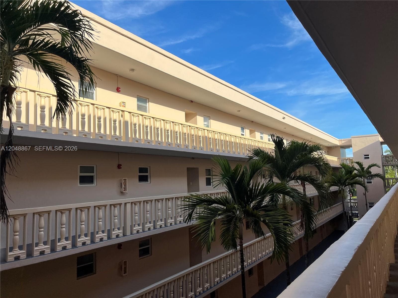 410 SE 2nd St # 408, Hallandale Beach, FL 33009 photo 2