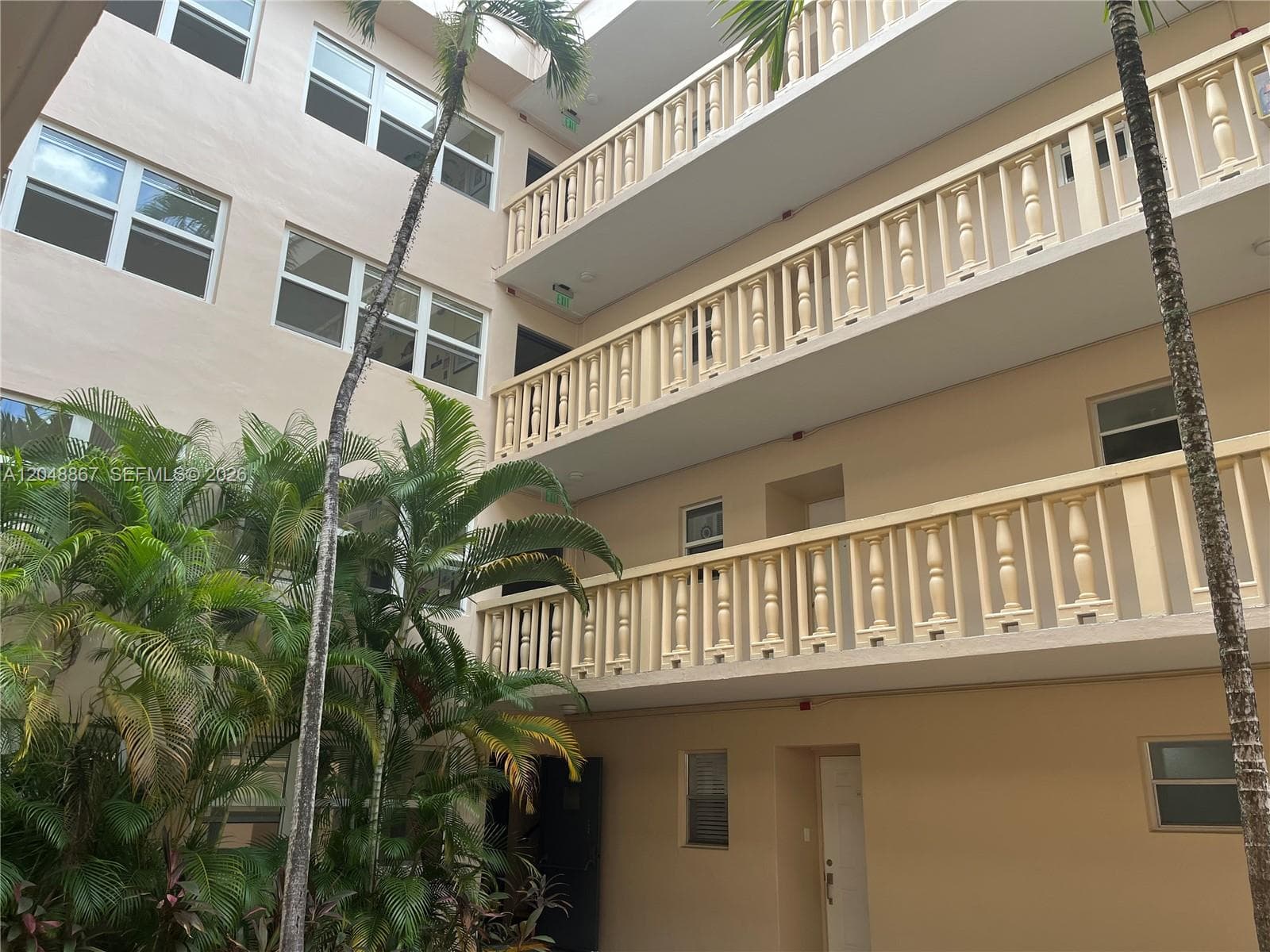 410 SE 2nd St # 408, Hallandale Beach, FL 33009 photo 3