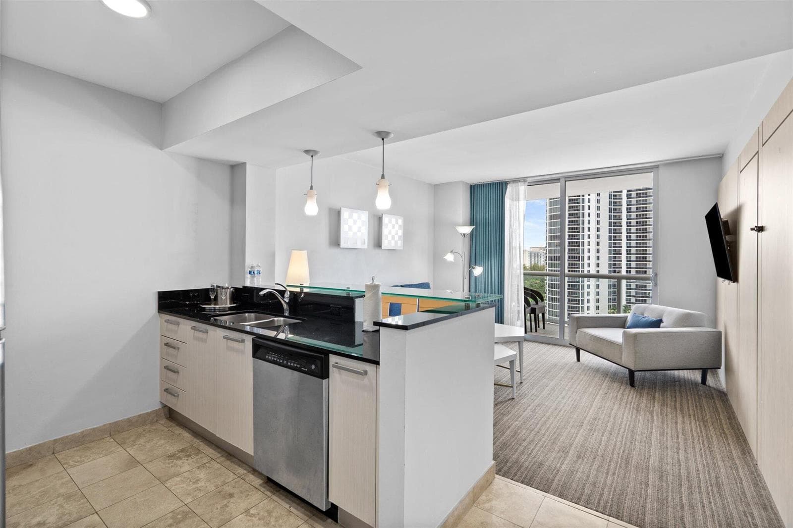 18683 Collins Avenue # 1403, Sunny Isles Beach, FL 33160 photo 3