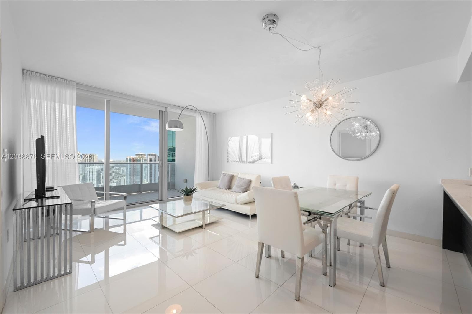 200 Biscayne Boulevard Way # 4314, Miami, FL 33131