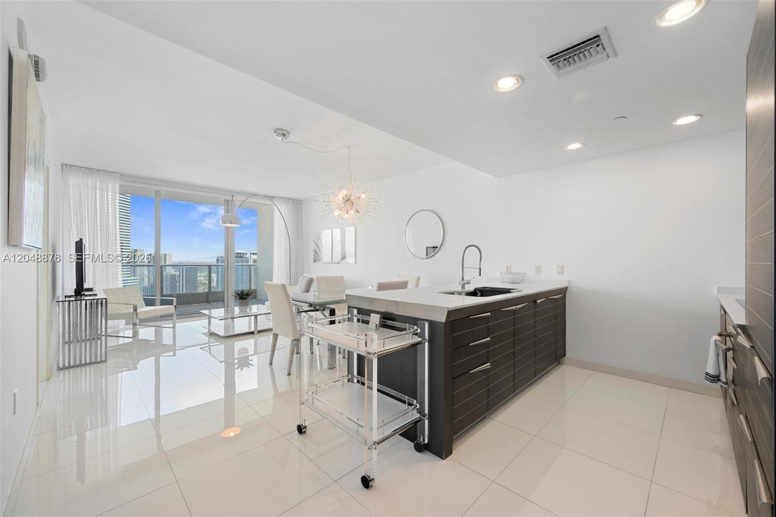 200 Biscayne Boulevard Way # 4314, Miami, FL 33131 photo 4
