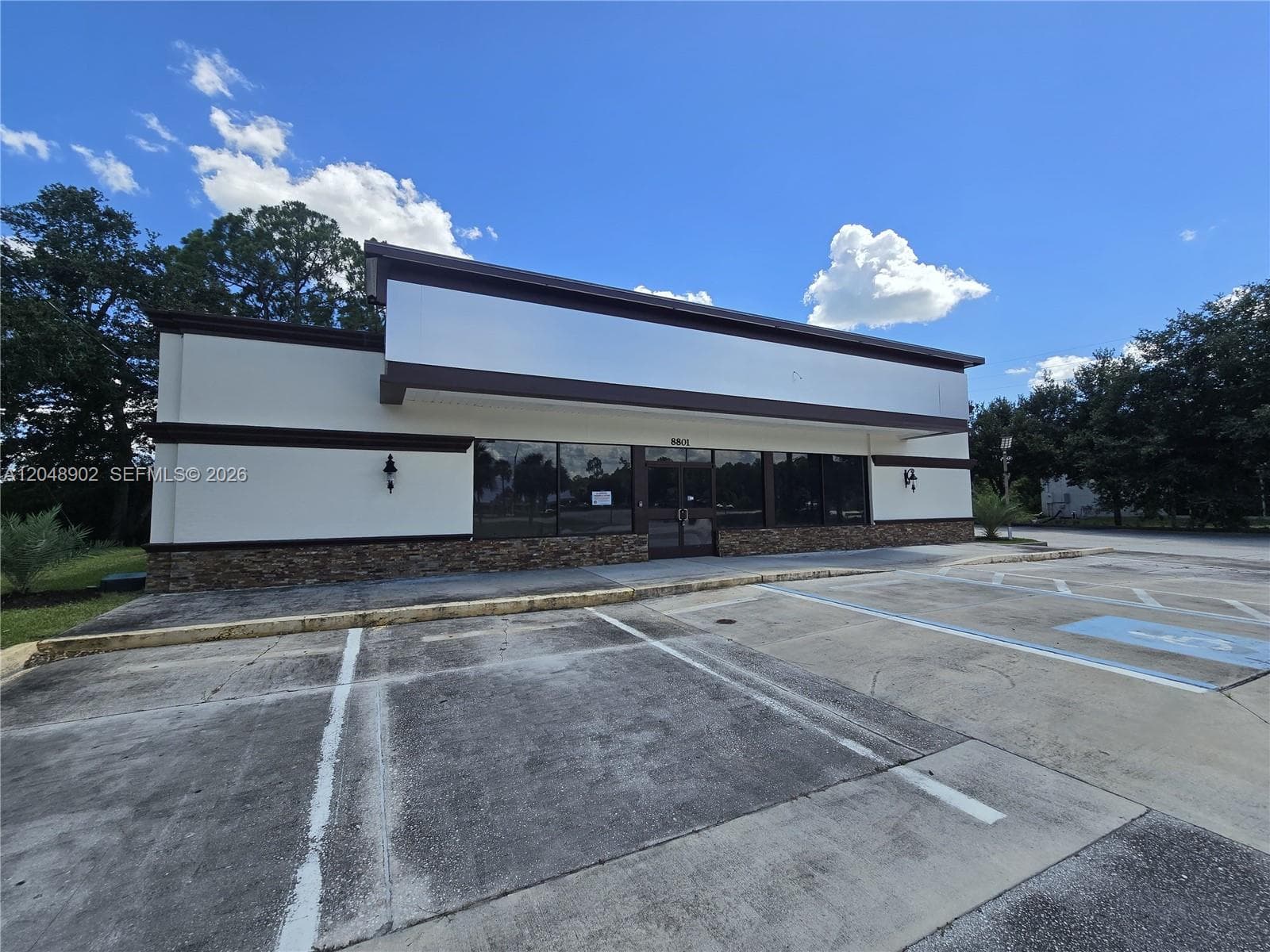 8801 20th St, Vero Beach, FL 32966 photo 5