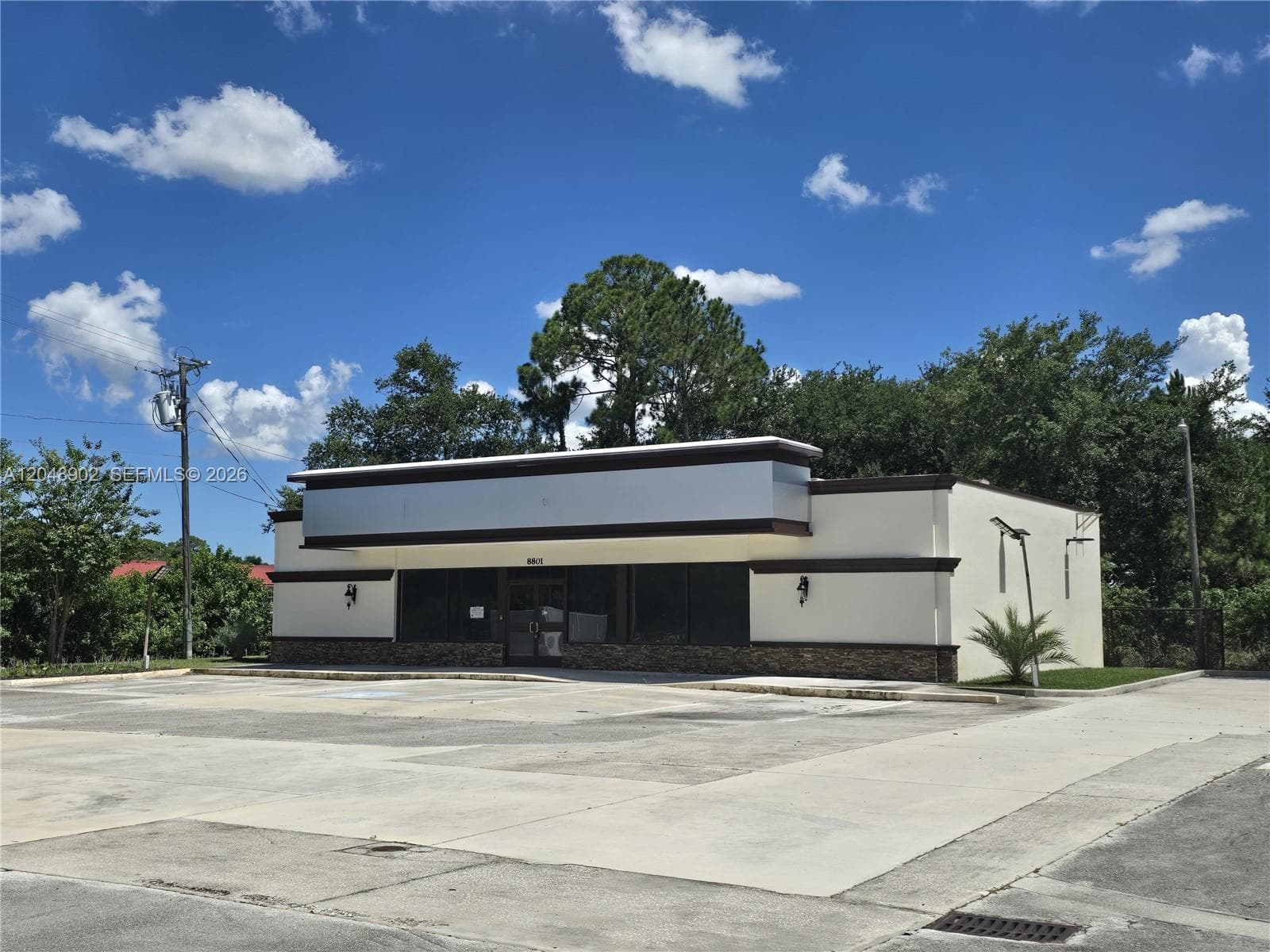 8801 20th St, Vero Beach, FL 32966 photo 4