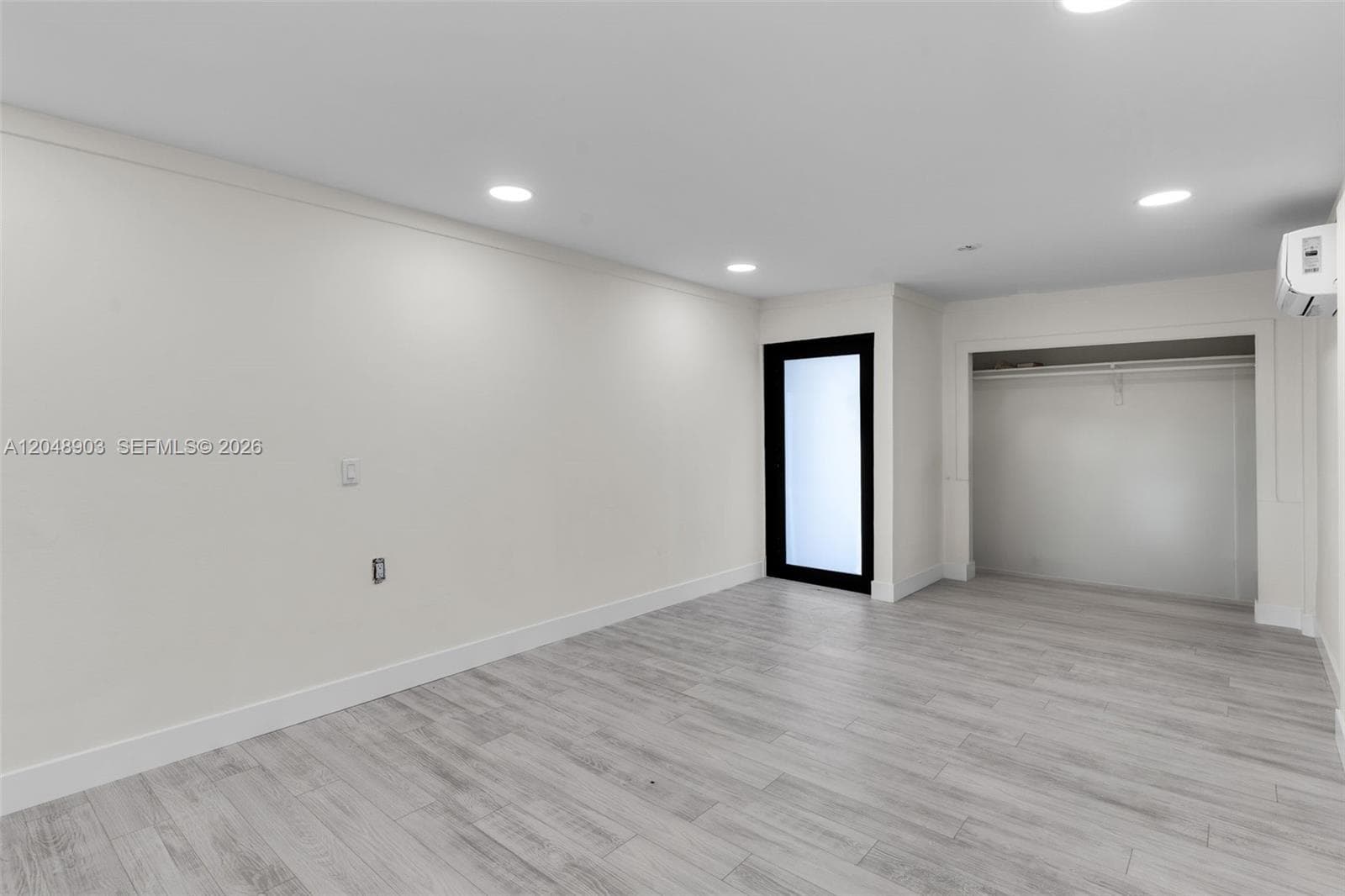 725 SW 1st Ave # 1, Homestead, FL 33030 photo 3