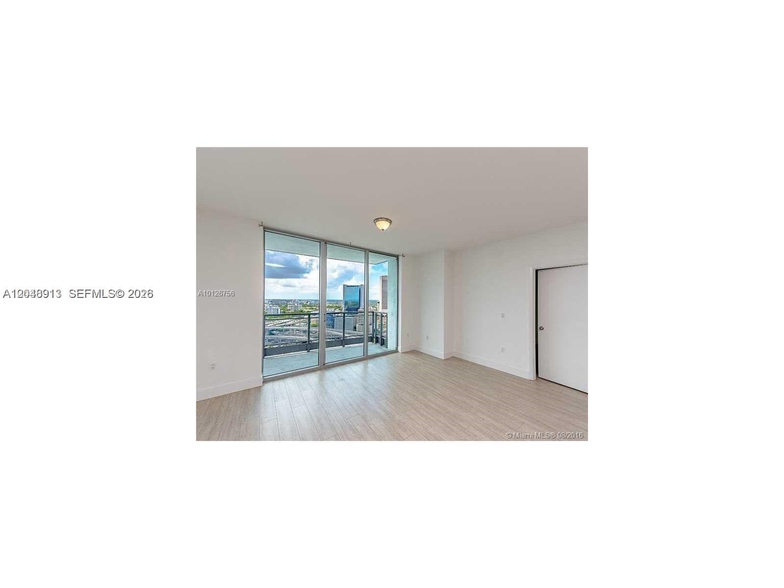 90 SW 3rd St # 2609, Miami, FL 33130 photo 5