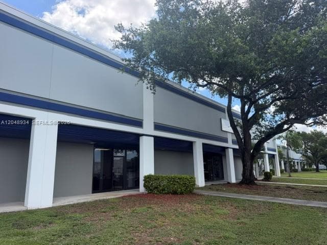 11701 NW 102nd Rd # 10, Medley, FL 33178