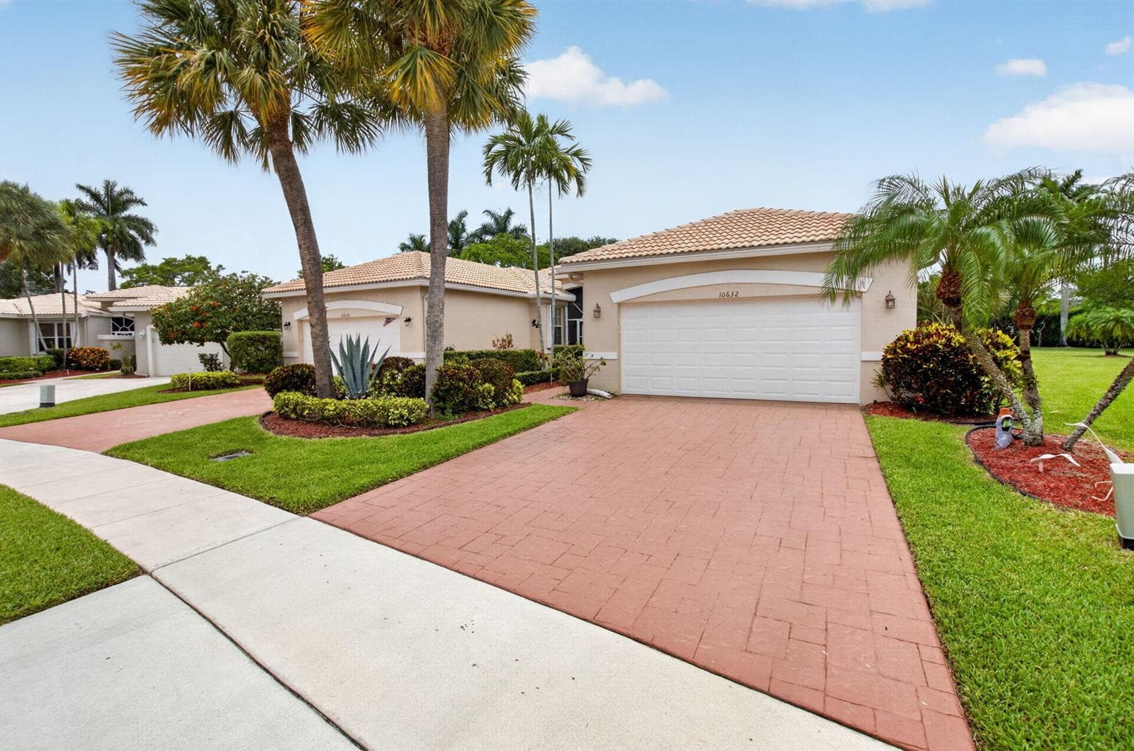 10632 Royal Caribbean Circle, Boynton Beach, FL 33437 photo 2