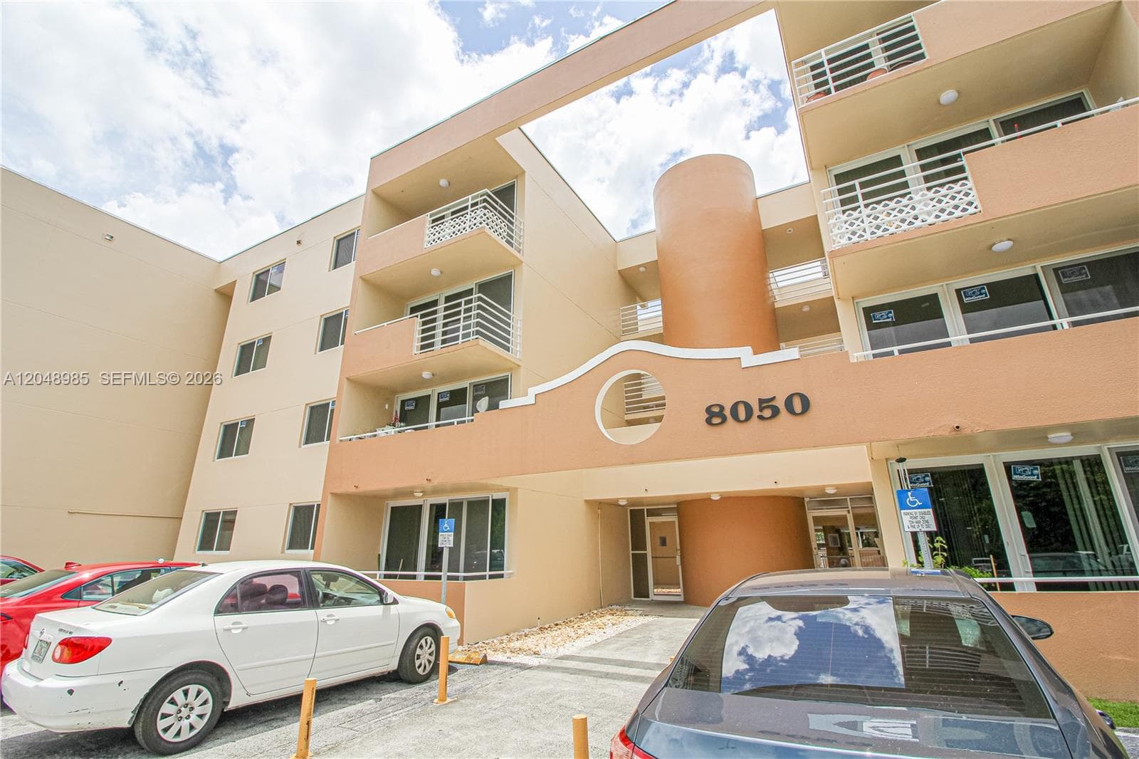 8050 NW 8th St # 1306, Miami, FL 33126 photo 2