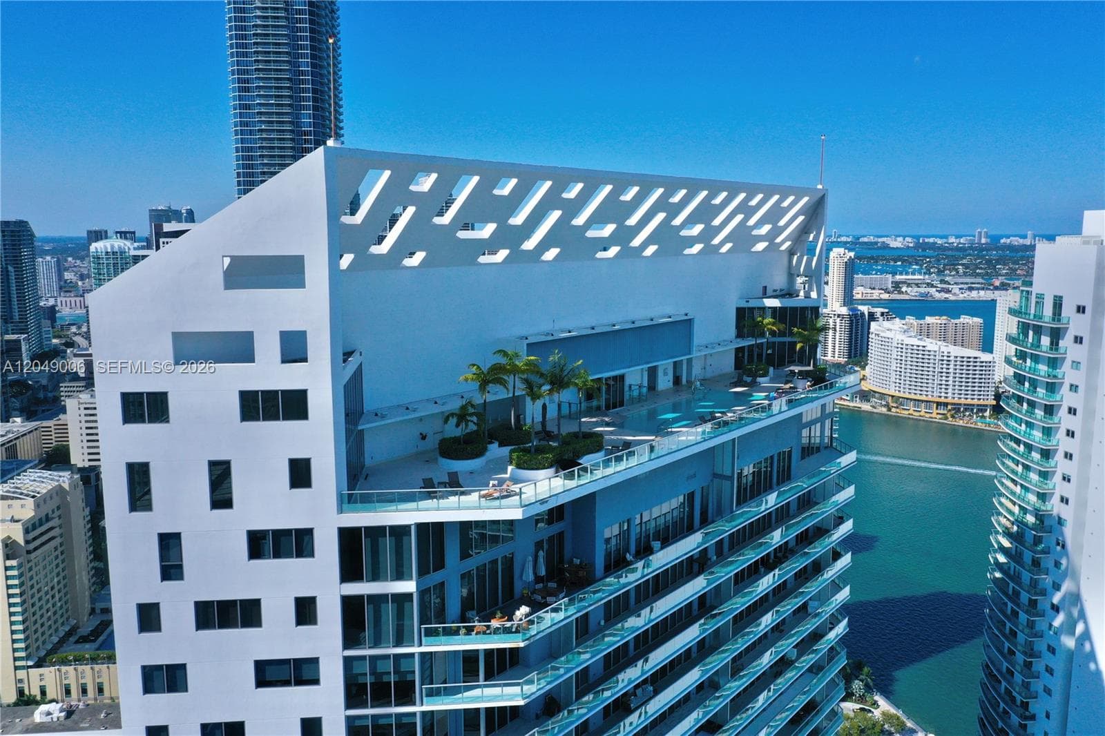 1300 Brickell Bay Dr # 2509, Miami, FL 33131 photo 3