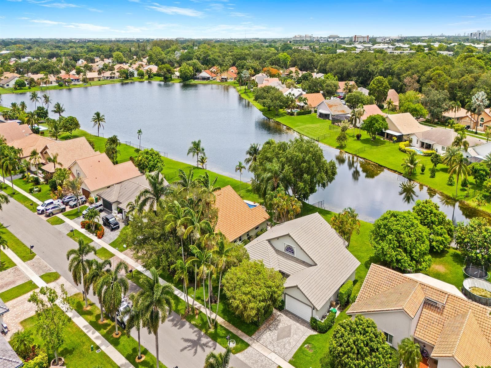 1750 W Oak Knoll Circle, Davie, FL 33324 photo 2
