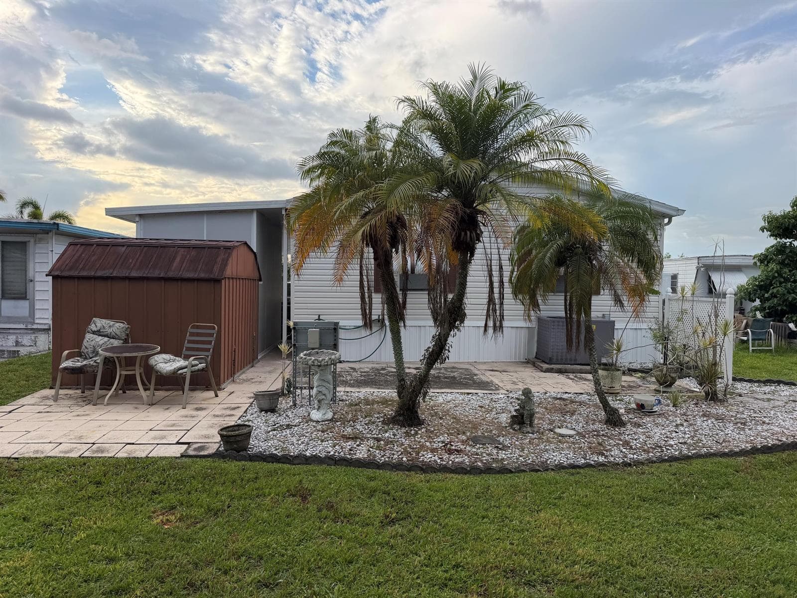 2141 SW 87th Terrace, Davie, FL 33324 photo 2