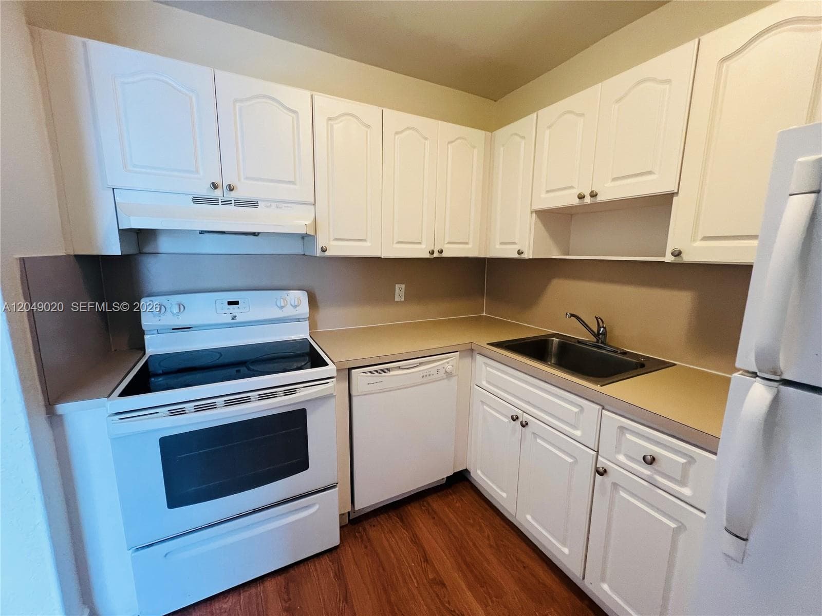 2050 NW 89th Ave # 208, Pembroke Pines, FL 33028 photo 3